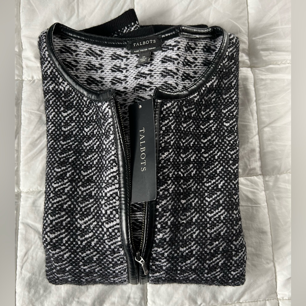 NWT Talbots Black Gray and White Sweater Houndstooth Zipper Jacket smoke free